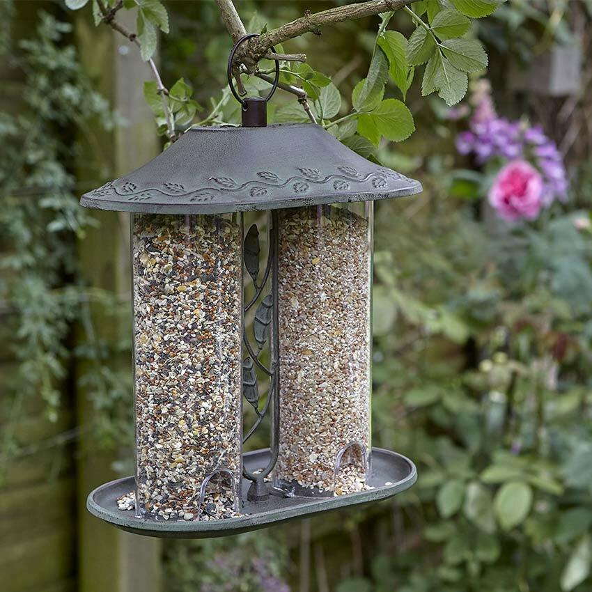 Double dual feeder great for different types of seed and wild bird types